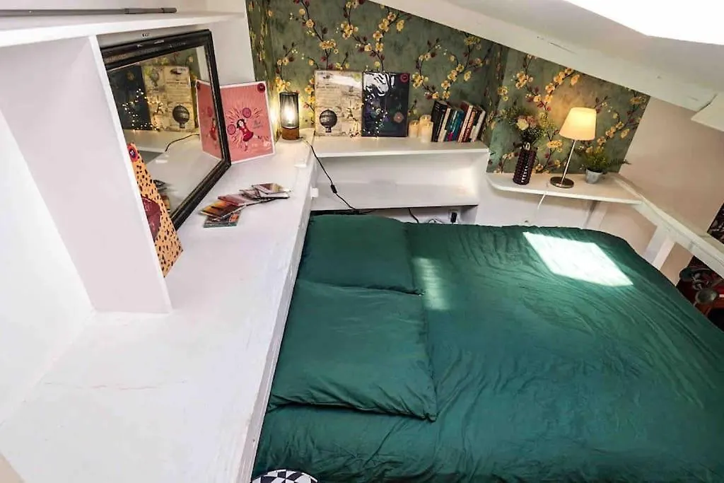 Spacious Loft Paris Saint Michel 0*,  Fransa
